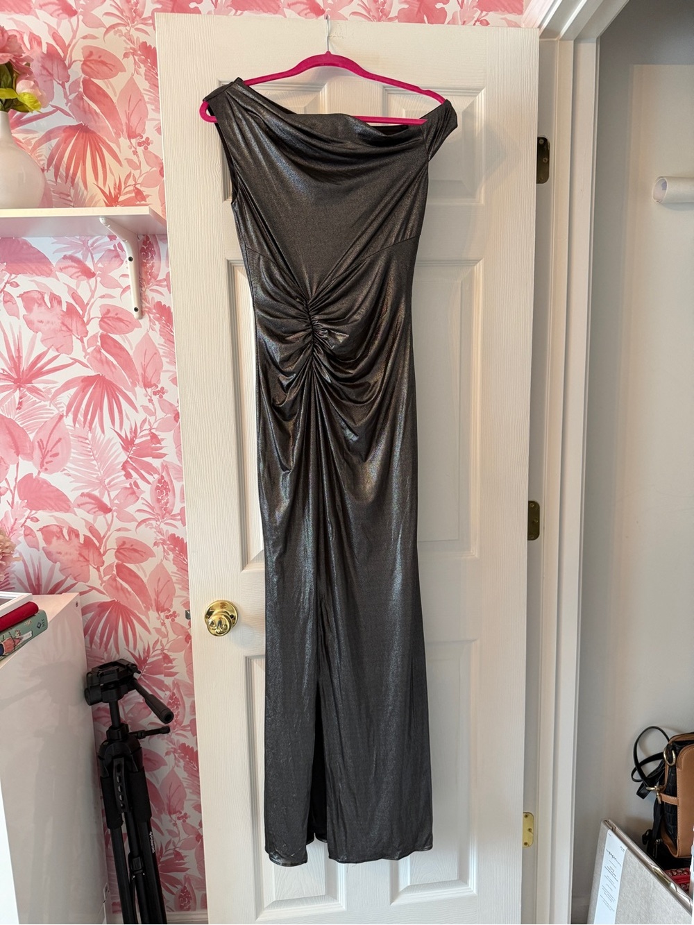 Laundry By Shelli Segal evening gown